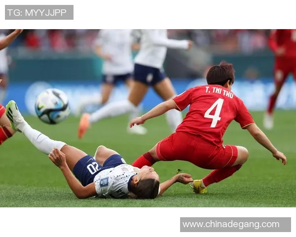 当篮球与足球交汇NBA球场边的足球明星们的精彩瞬间