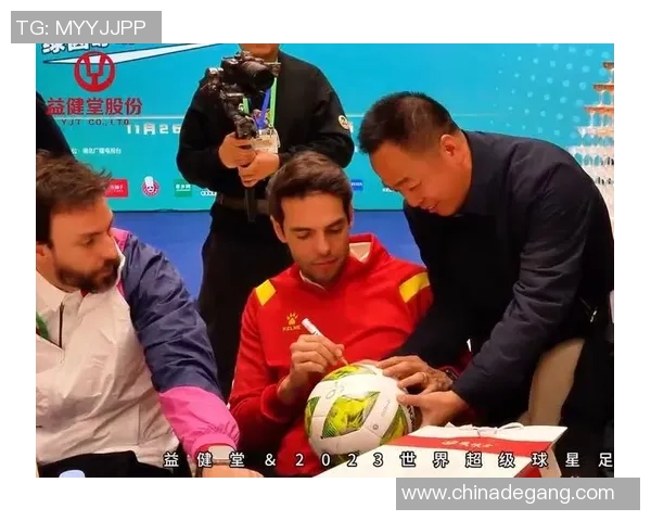 足球巨星齐聚一堂最激烈的明星赛点燃激情与荣耀的巅峰对决